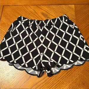 Blu Pepper High Waist black Geometric Patterned Shorts size small